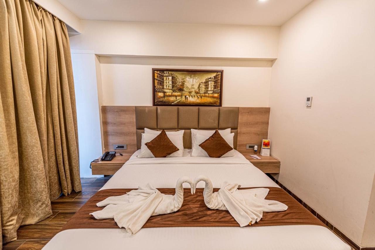 The Elite Lucknow Convention Hotel Eksteriør billede