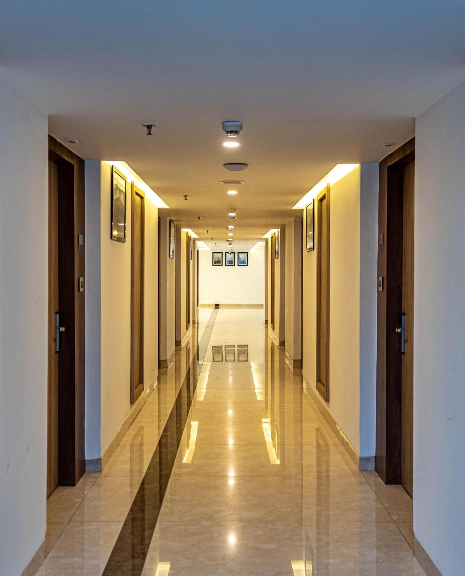 The Elite Lucknow Convention Hotel Eksteriør billede