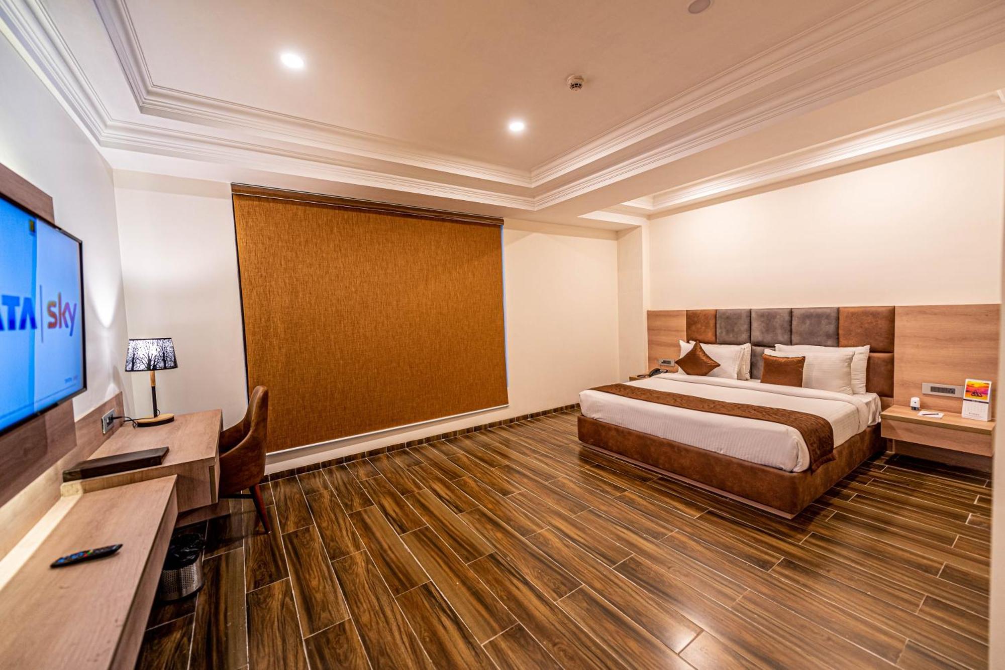 The Elite Lucknow Convention Hotel Eksteriør billede